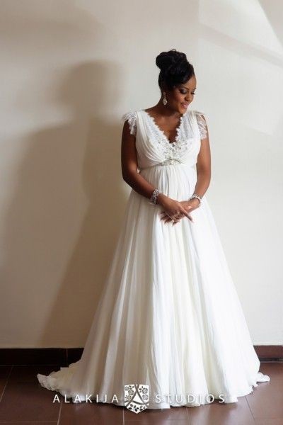 Tips & Drapes For Brides Who Want To Hide Their Belly On Their Wedding Day!